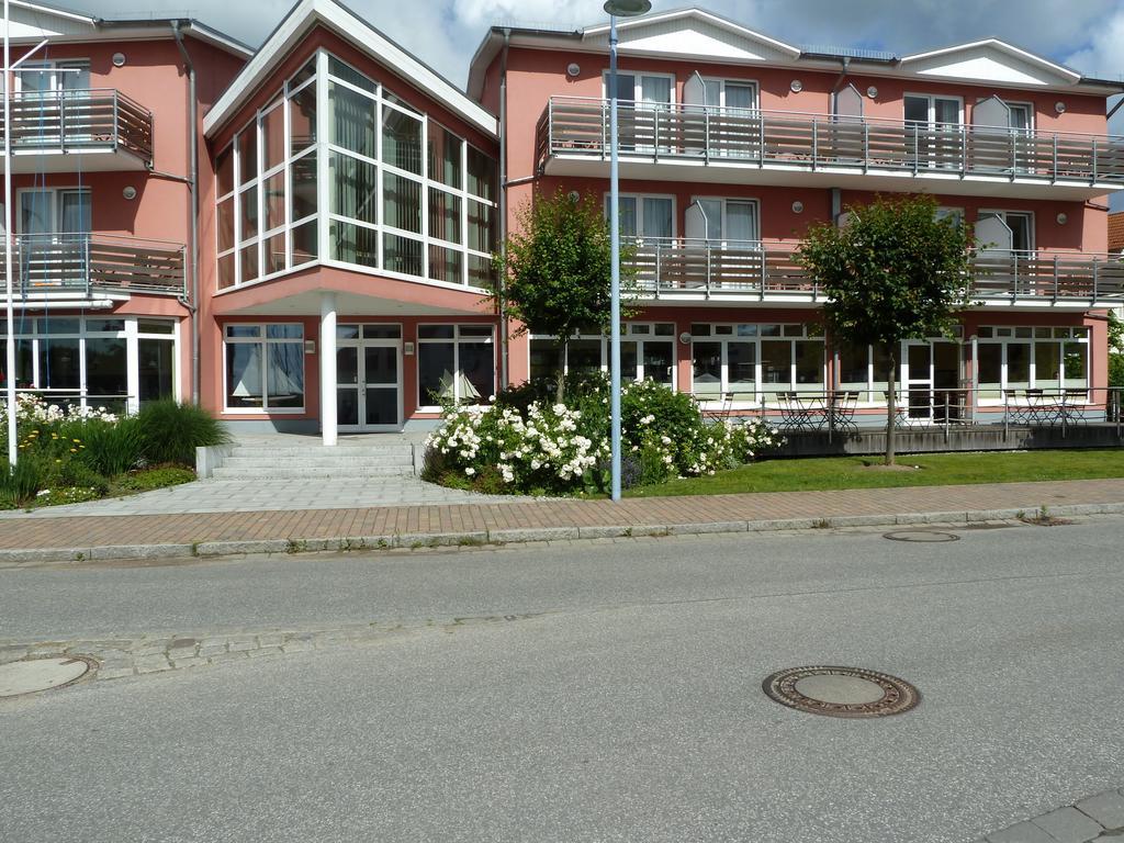 Hotel Goor Und Apartmenthaus Lauterbach  Bagian luar foto